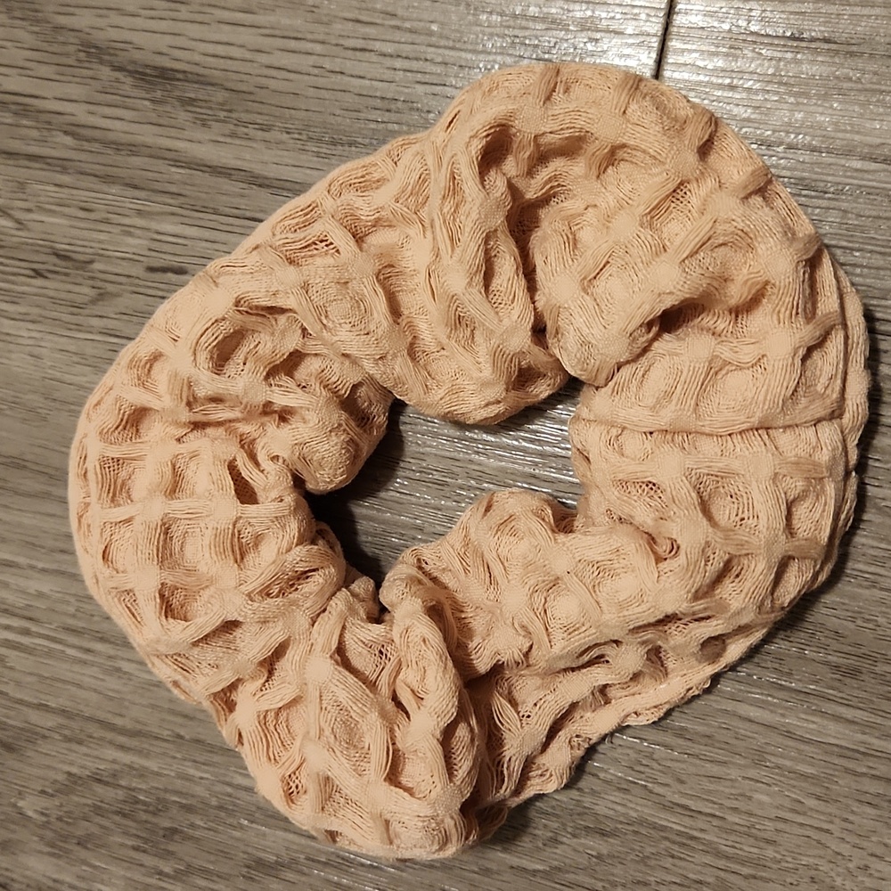 🐻 New Hair Scrunchie